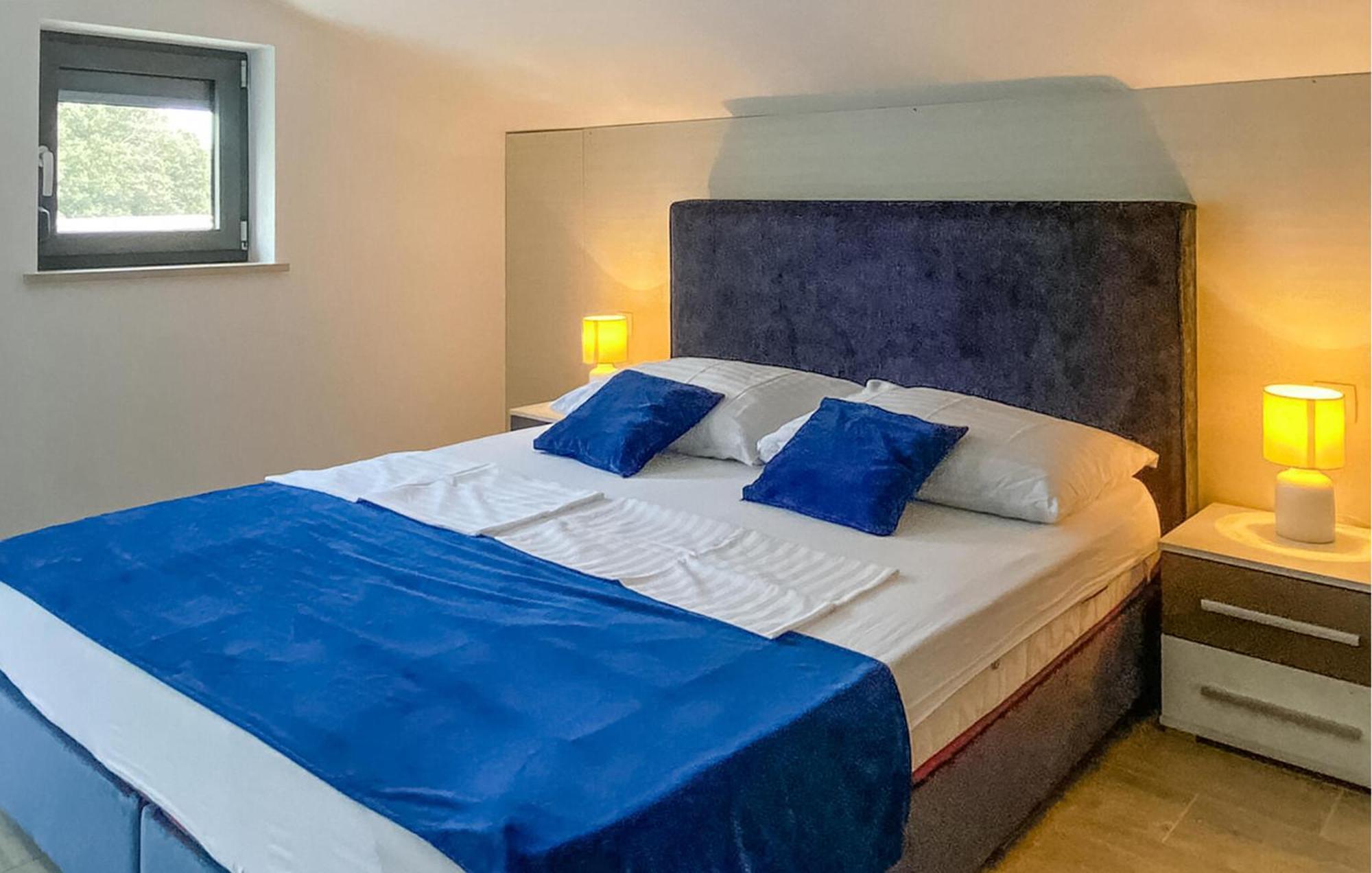 Stunning Apartment In Pjescana Uvala With Wifi Dış mekan fotoğraf