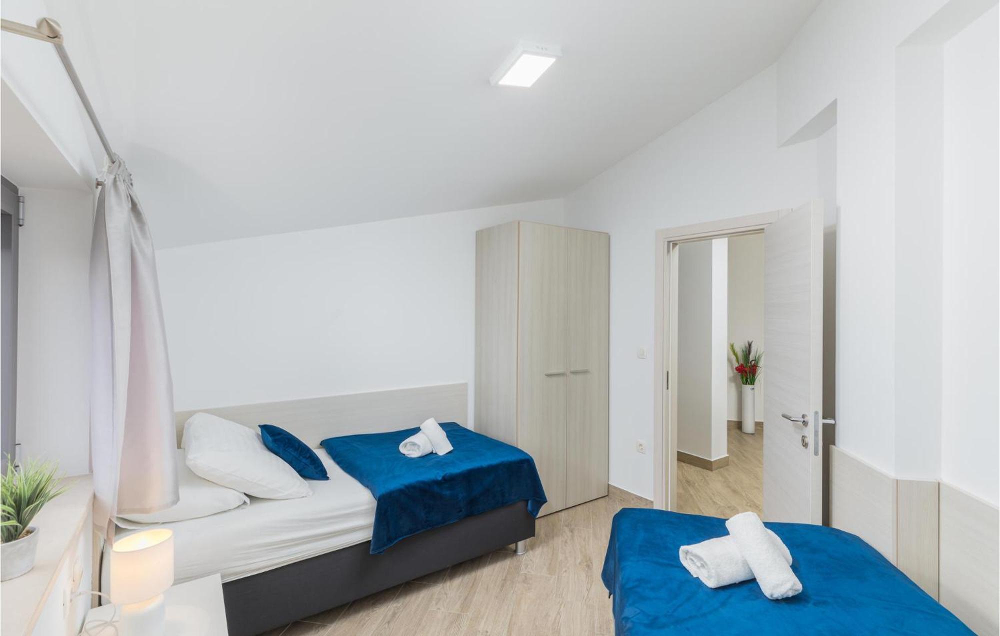 Stunning Apartment In Pjescana Uvala With Wifi Dış mekan fotoğraf