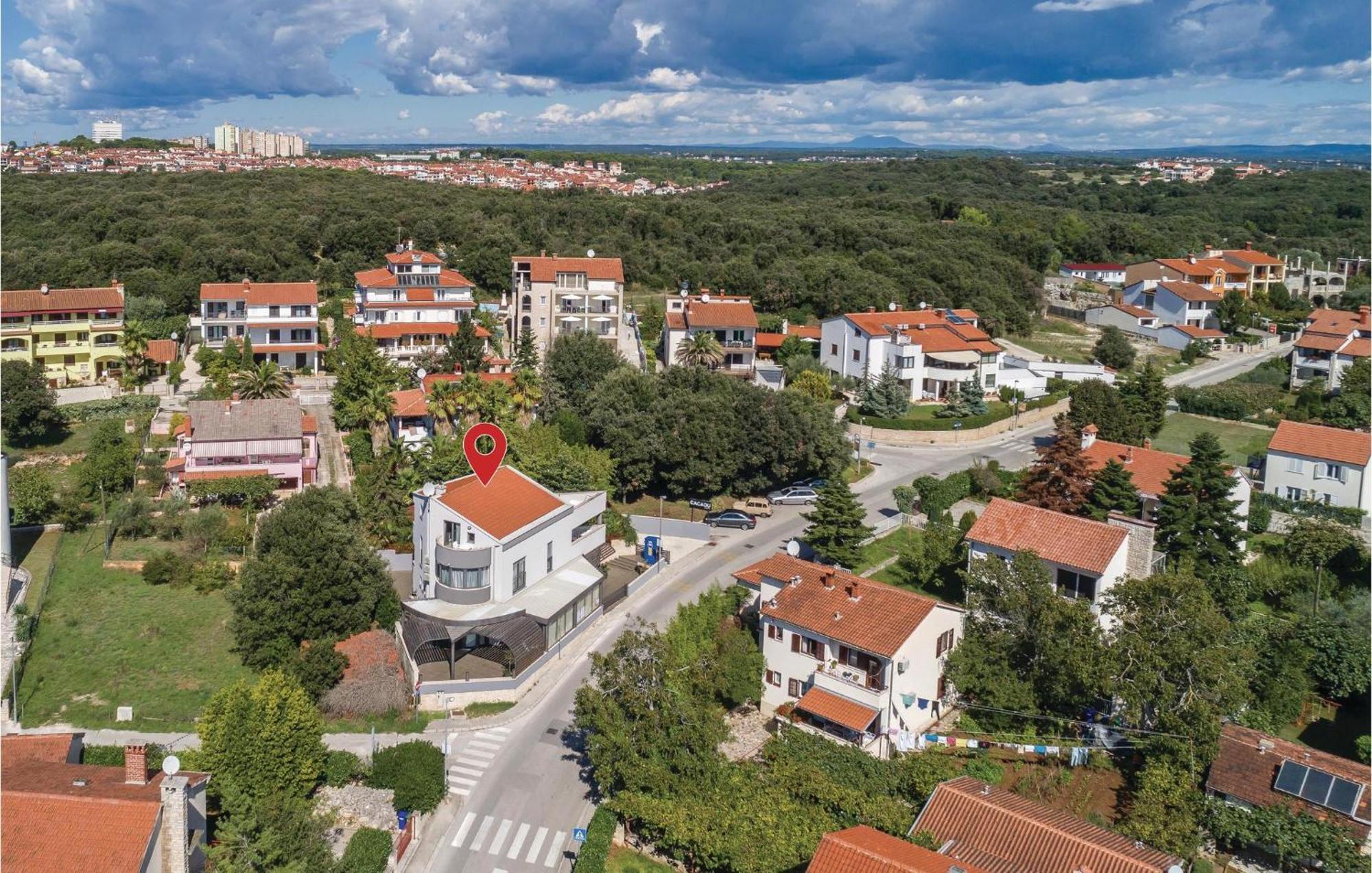 Stunning Apartment In Pjescana Uvala With Wifi Dış mekan fotoğraf